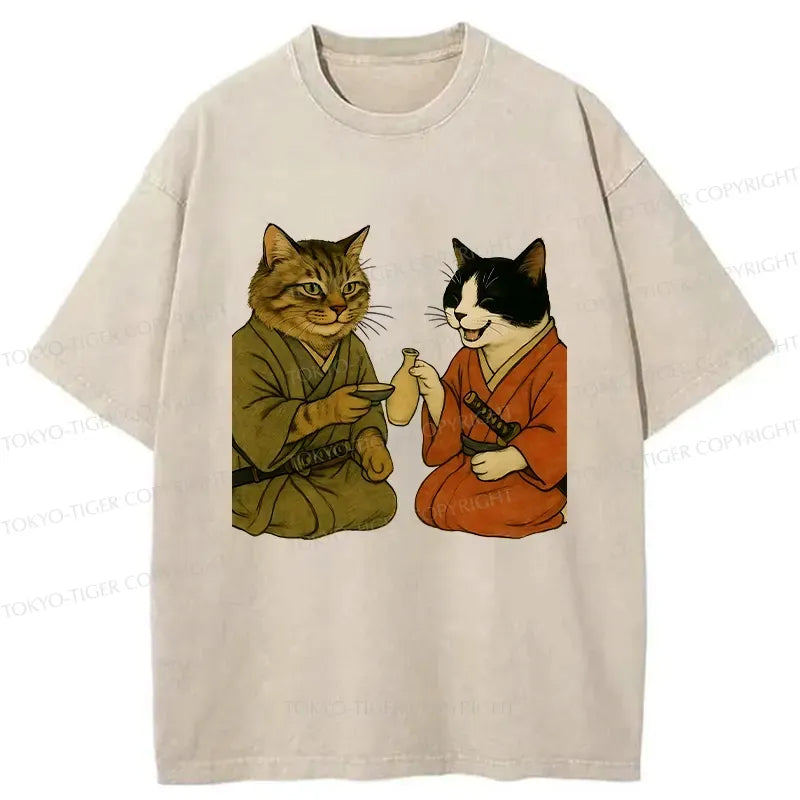 Kyoto-Lion Cat Tasting Sake Washed T-Shirt