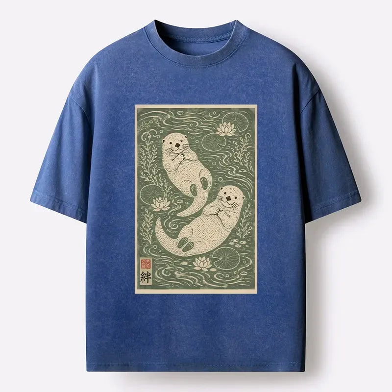 Kyoto-Lion Two Otters Float In Lotus Pond Washed T-Shirt