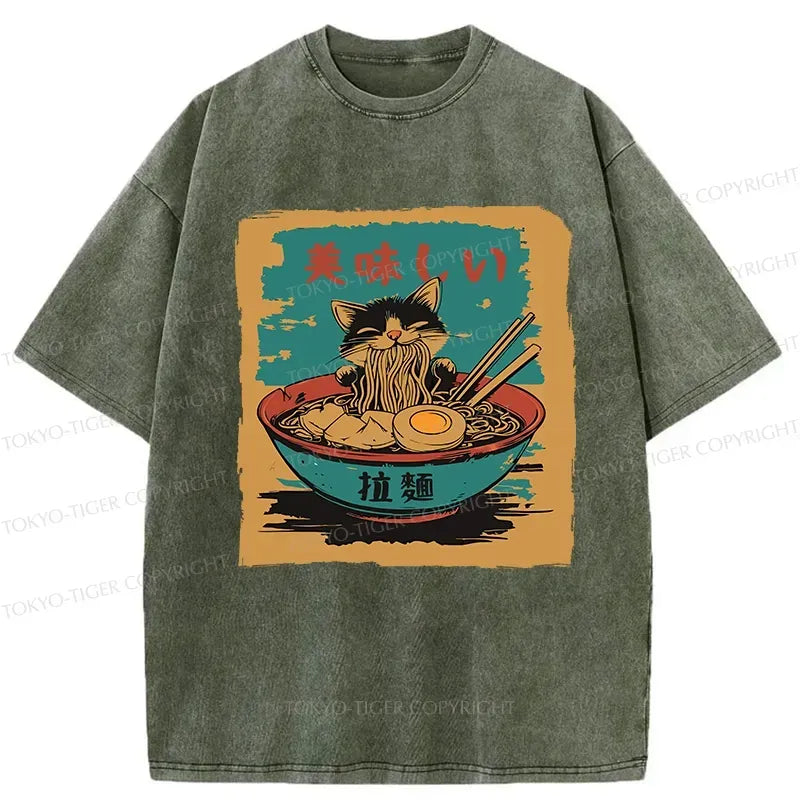 Kyoto-Lion Kitten Eating Ramen Washed T-Shirt
