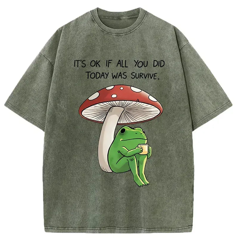 Kyoto-Lion Frog That Is Indifferent To Everything Washed T-Shirt