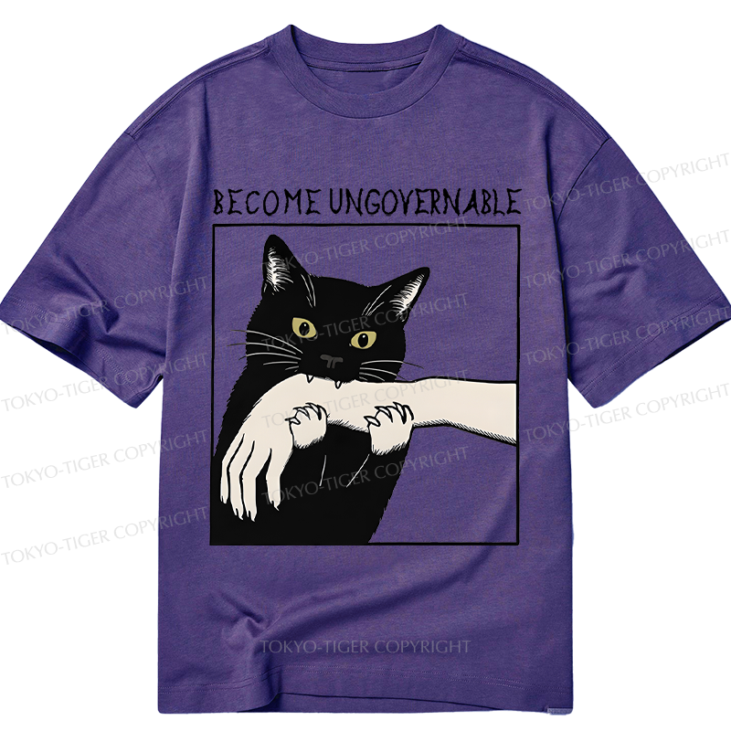 Japanese Black Cat T-Shirt for Daily Wear