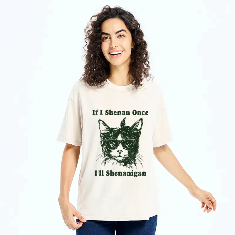 Kyoto-Lion St. Patrick's Elegant Cat Washed T-Shirt