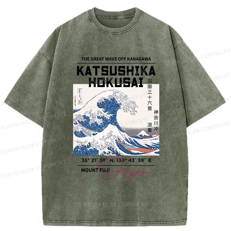 Kyoto-Lion Ukiyo-e Waves Poster Washed T-Shirt