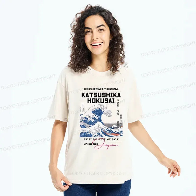 Kyoto-Lion Ukiyo-e Waves Poster Washed T-Shirt