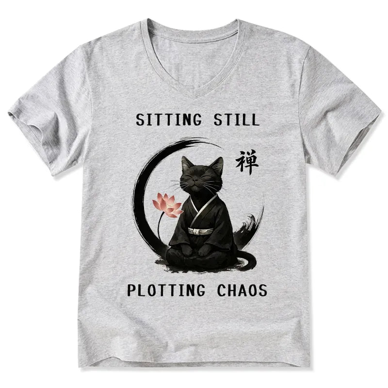 Kyoto-Lion Sitting still plotting chaos Calming Zen Cat Funny V-Neck Classic T-Shirt
