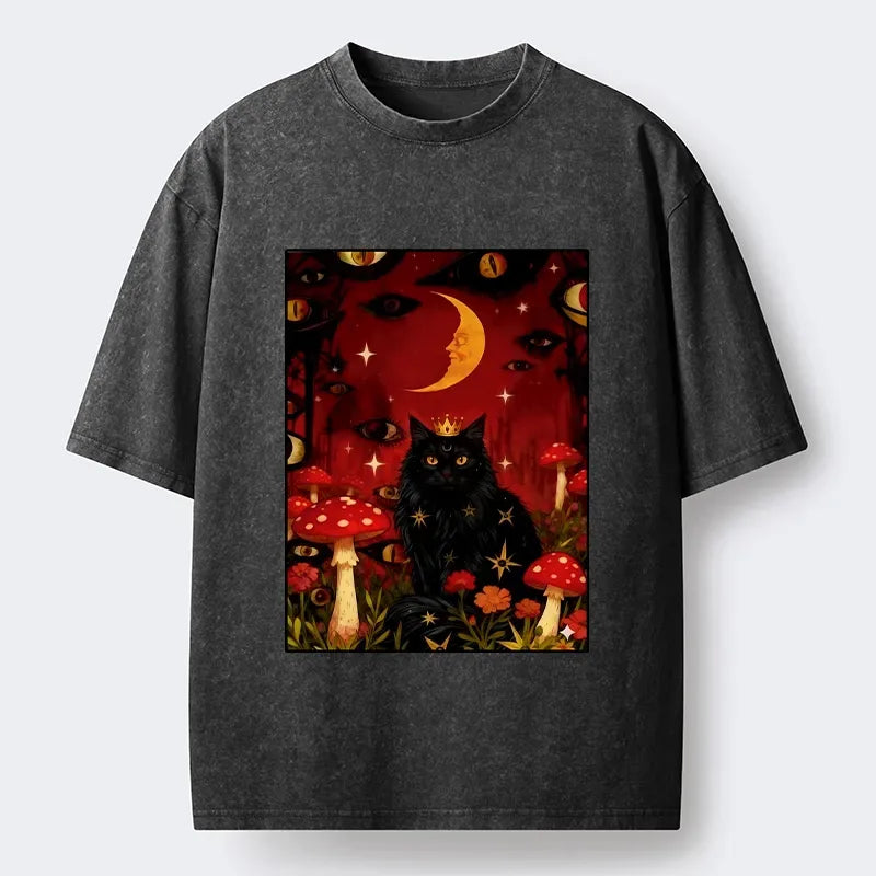 Kyoto-Lion Mystic Cat Amid Red Spotted Mushrooms Washed T-Shirt