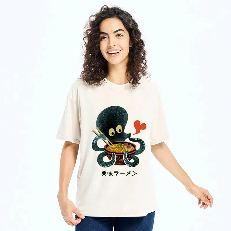 Kyoto-Lion Octopus Uses Chopsticks For Ramen Washed T-Shirt