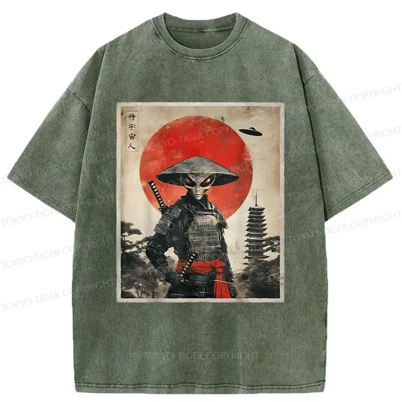 Kyoto-Lion Retro Japanese Alien Washed T-Shirt