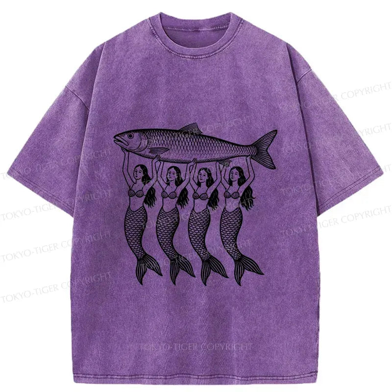 Kyoto-Lion Mermaids Holding Fish Washed T-Shirt