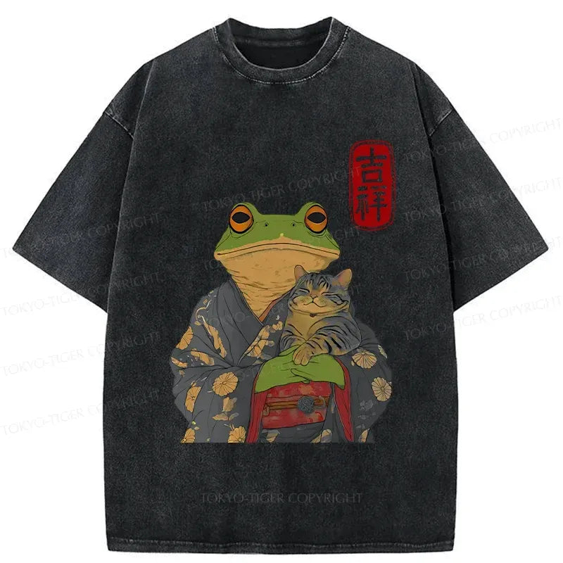 Kyoto-Lion Frog Hugging Cat Washed T-Shirt