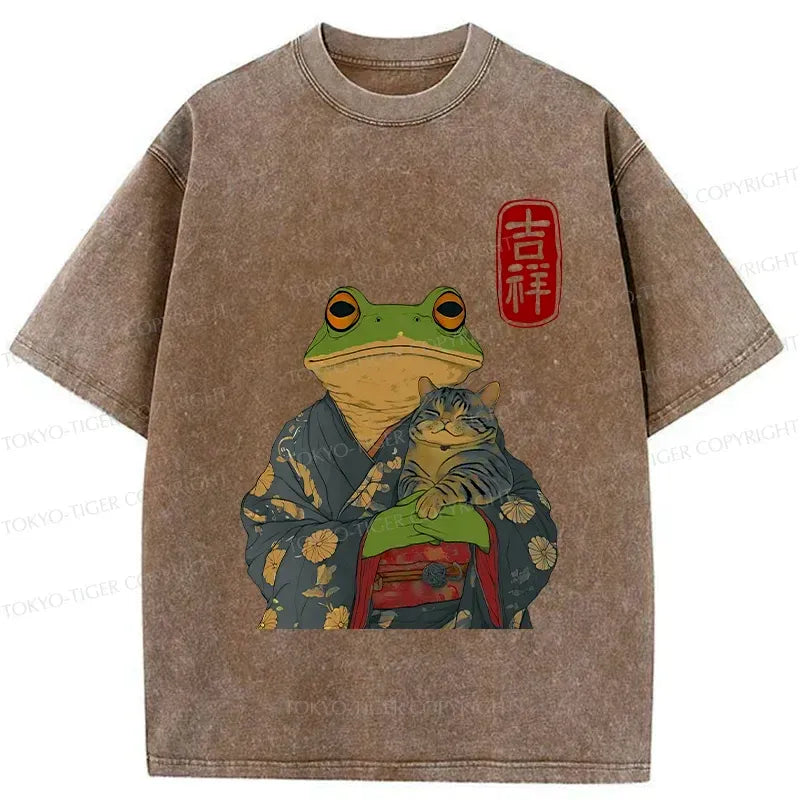 Kyoto-Lion Frog Hugging Cat Washed T-Shirt