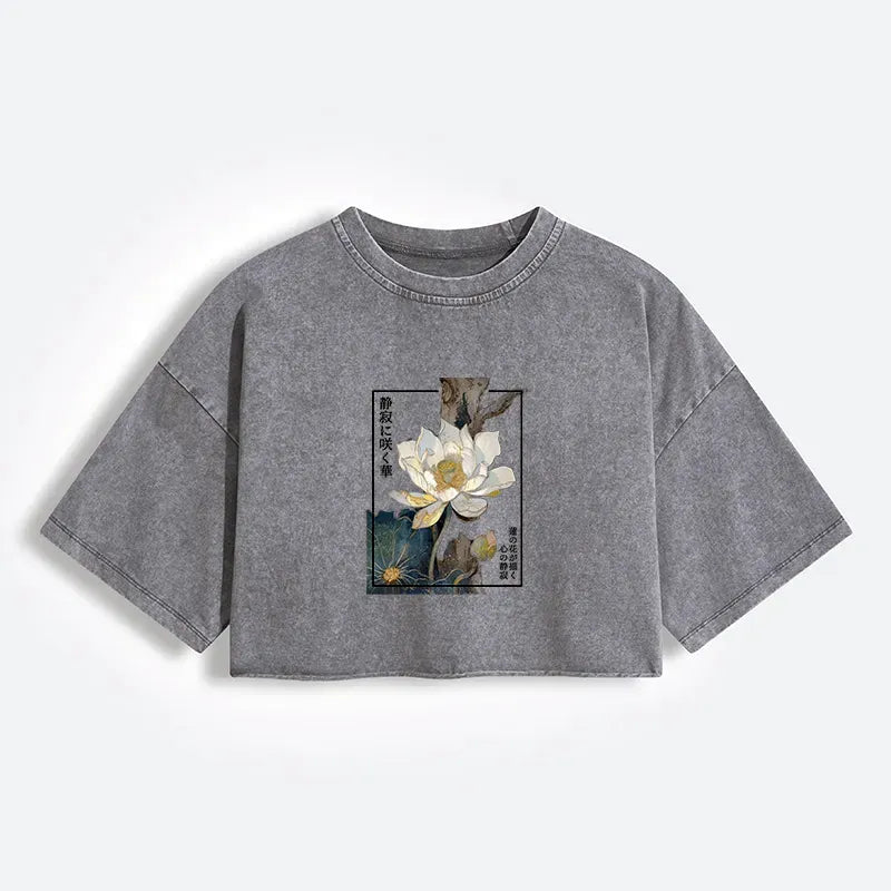 Kyoto-Lion Blooming Lotus Japan Women's Washed Crop T-Shirt