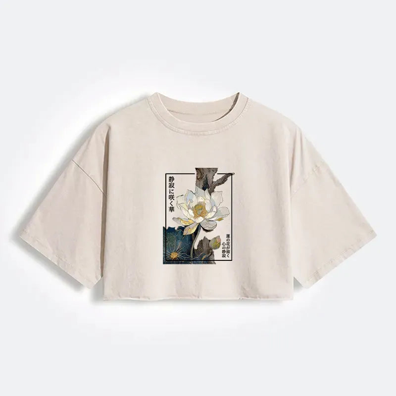 Kyoto-Lion Blooming Lotus Japan Women's Washed Crop T-Shirt