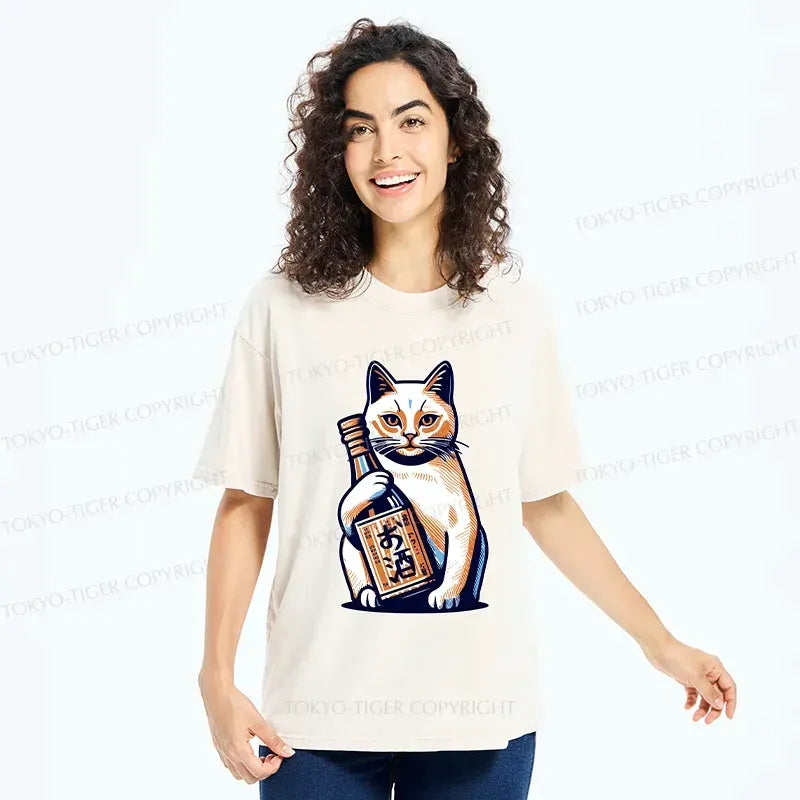 Kyoto-Lion Cat Holding Wine Washed T-Shirt