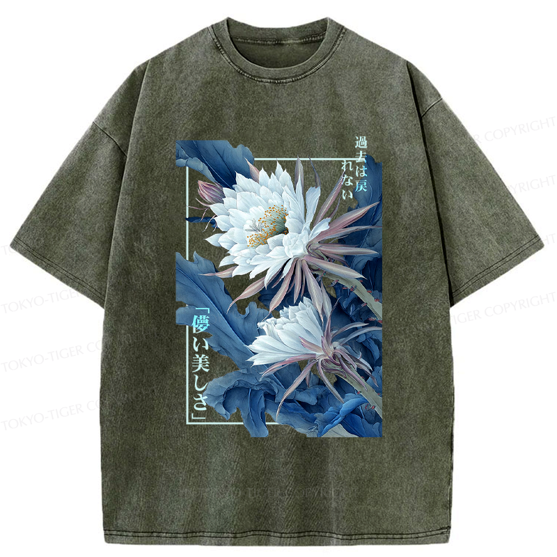 Kyoto-Lion Vintage Epiphyllum-Short-lived beauty Poster Washed T-Shirt