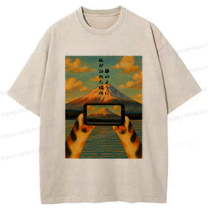 Cat Photographer Tee for Anime Convention