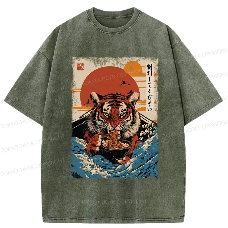 Kyoto-Lion Tiger Obsessed With Ramen Washed T-Shirt
