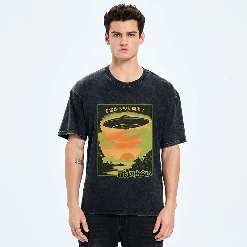 Kyoto-Lion Aliens Are Attacking Washed T-Shirt