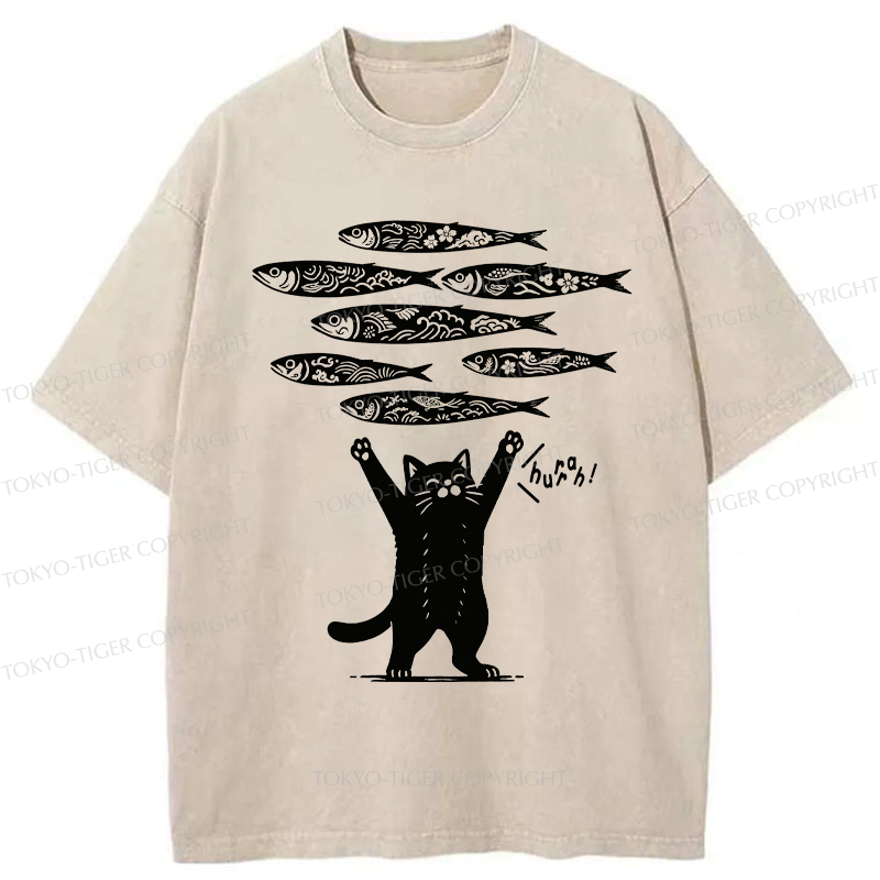 Vintage Japanese Lucky Cat Tee for Streetwear
