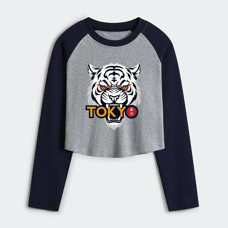 Japanese crop raglan t-shirt for women
