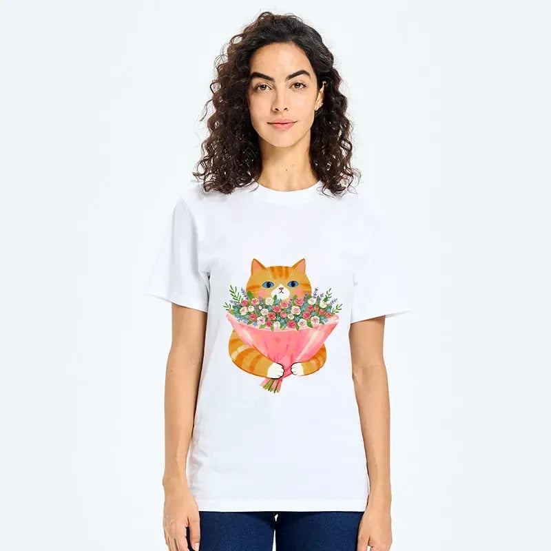 Kyoto-Lion Cozy Cat Offering A Bouquet Classic T-Shirt