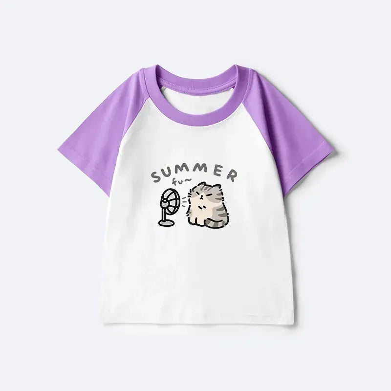 Kyoto-Lion Summer Cat Chills With A Fan Kids Raglan T-shirt