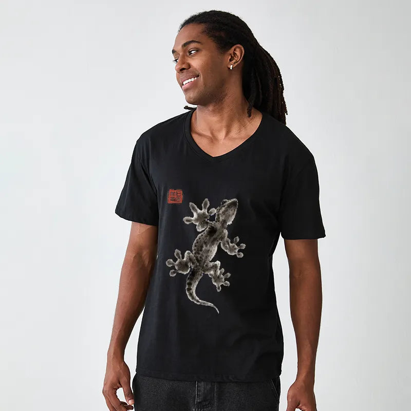 Kyoto-Lion Minimal Asian Ink Brush Gecko Vibe V-Neck Classic T-Shirt