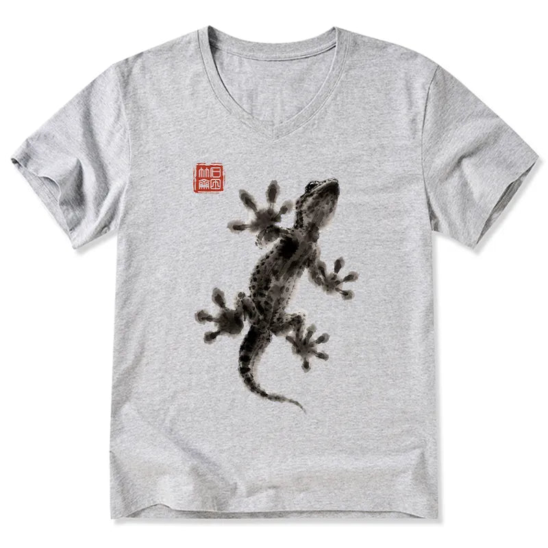 Kyoto-Lion Minimal Asian Ink Brush Gecko Vibe V-Neck Classic T-Shirt