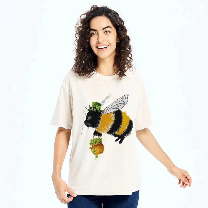 Japanese Lucky Cat Washed T-Shirt