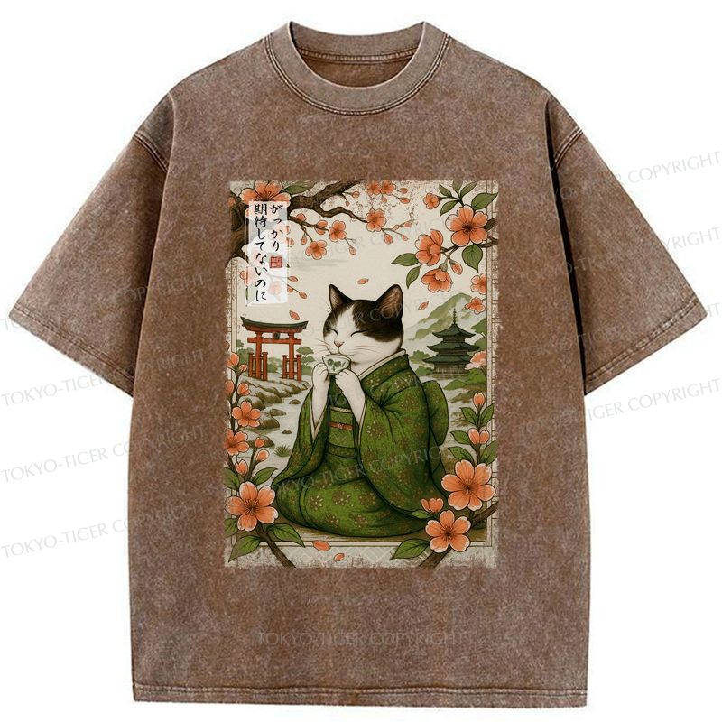 Washed Vintage Cat T-Shirt for Daily Wear