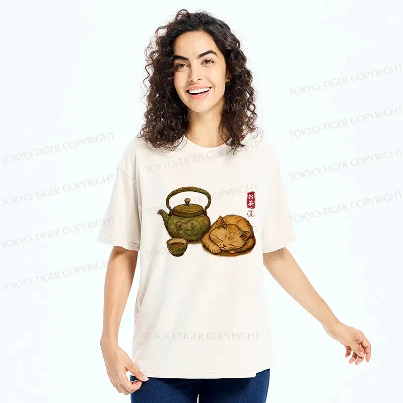 Vintage washed cat tee for summer