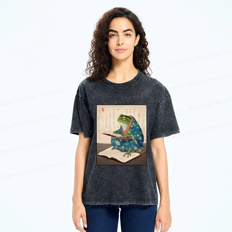 Retro Japanese Frog Tee for Gift Idea