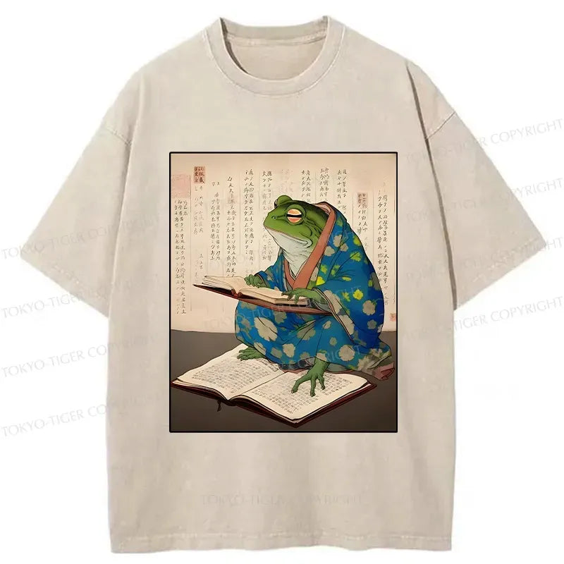 Japanese Frog Reading Washed T-Shirt