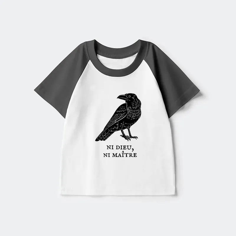Kyoto-Lion Crow Have A Strong Sense Of Self Kids Raglan T-shirt