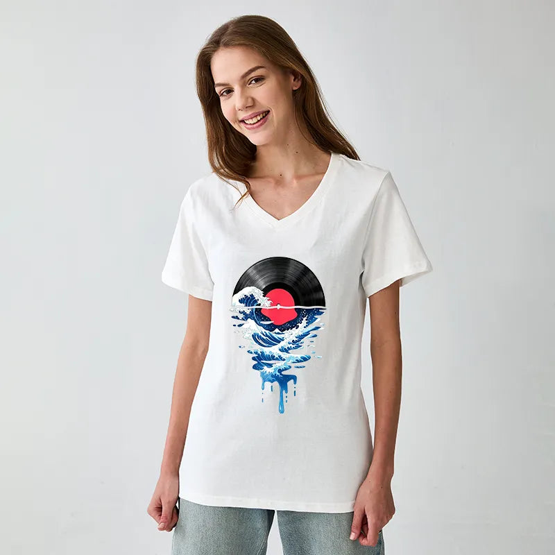 Kyoto-Lion Vinyl Records And Waves V-Neck Classic T-Shirt