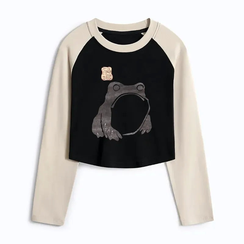 Unique Frog Art Tee for Casual Wear