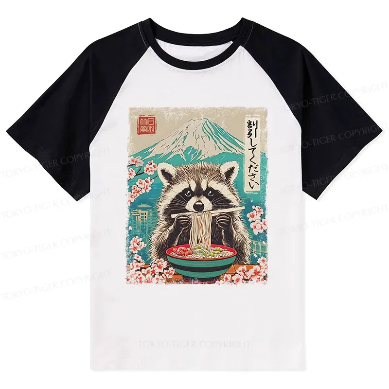 Japanese Raccoon Raglan T-shirt for Daily Wear