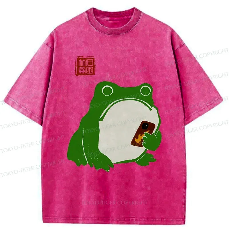 Funny Frog Playing Phone Trending