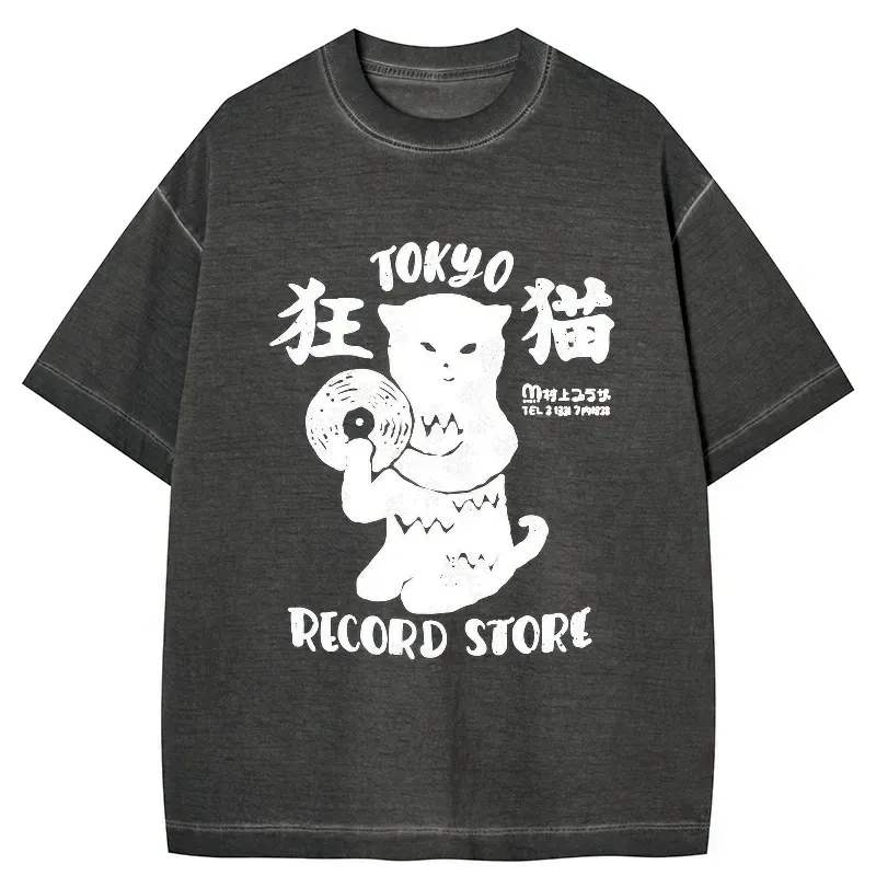 japanese vintage cat t-shirt for daily wear