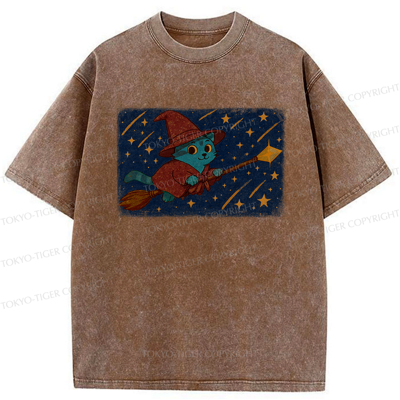 Magical cat shirt for streetwear