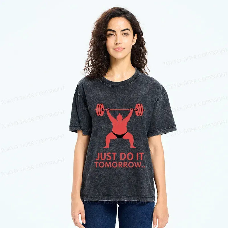Kyoto-Lion Sumo Wrestler Lifting Weights Washed T-Shirt