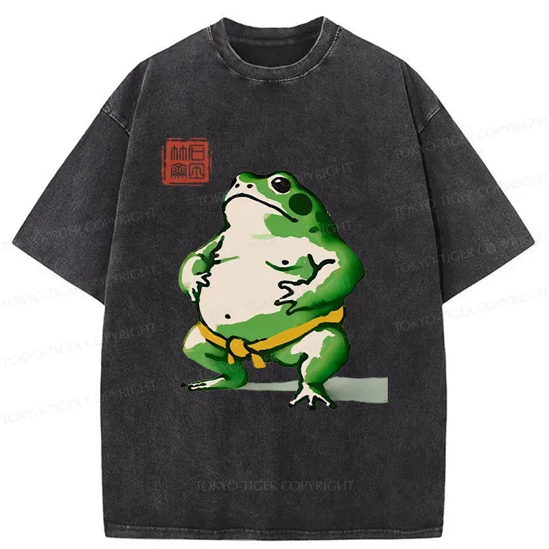 Trending Frog Sumo Wrestler T-Shirt for Streetwear