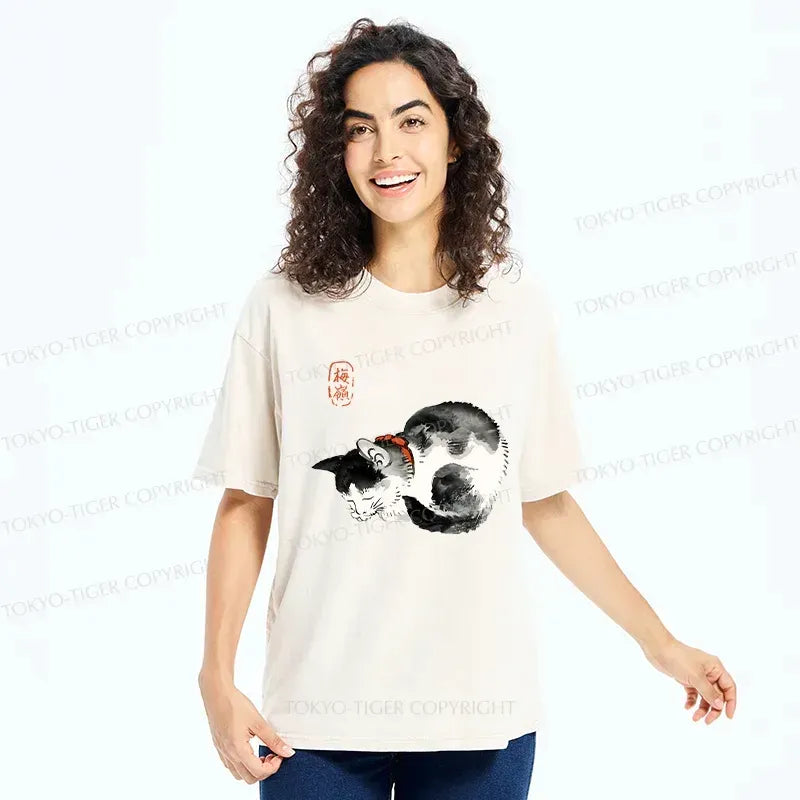 Vintage Japanese Kitten T-Shirt for City Walk