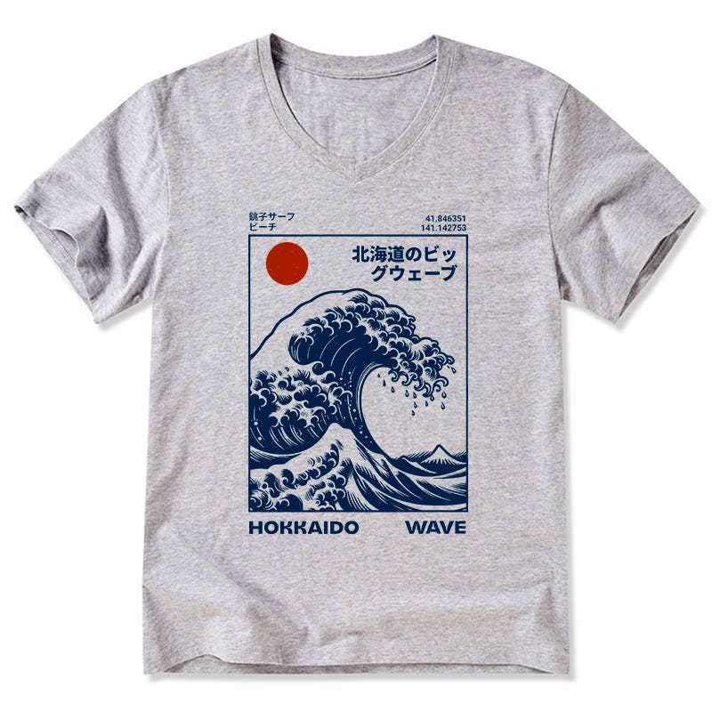 Kyoto-Lion Hokkaido Wave Japan V-Neck Classic T-Shirt