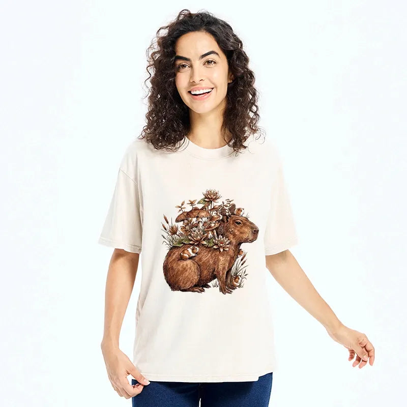 Kyoto-Lion Capybara Nature Friends Washed T-shirt