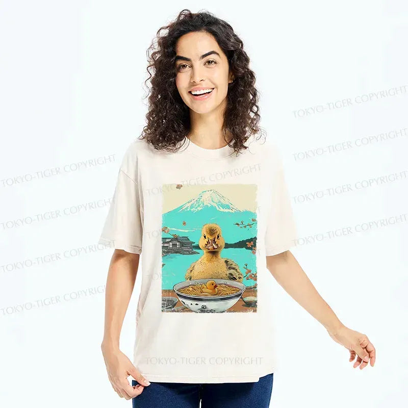 Duck Eating Ramen Vintage T-Shirt for Gift Idea