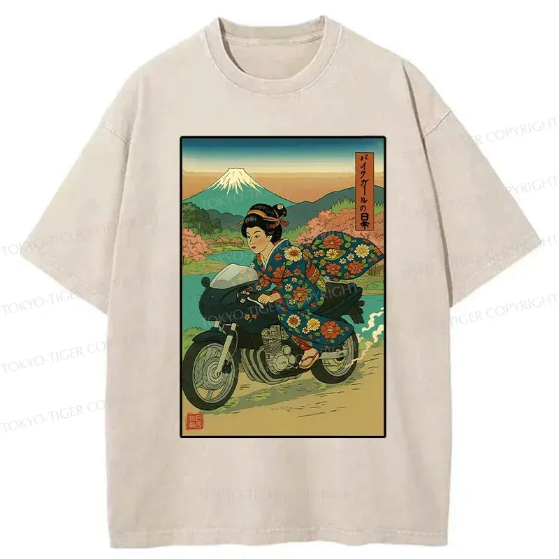 Kyoto-Lion Geisha Riding A Motorcycle Washed T-Shirt
