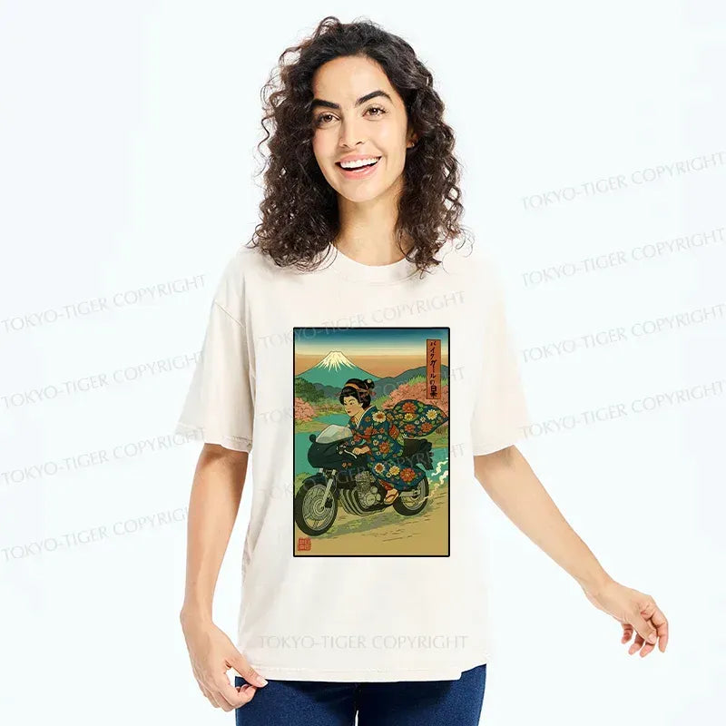 Kyoto-Lion Geisha Riding A Motorcycle Washed T-Shirt