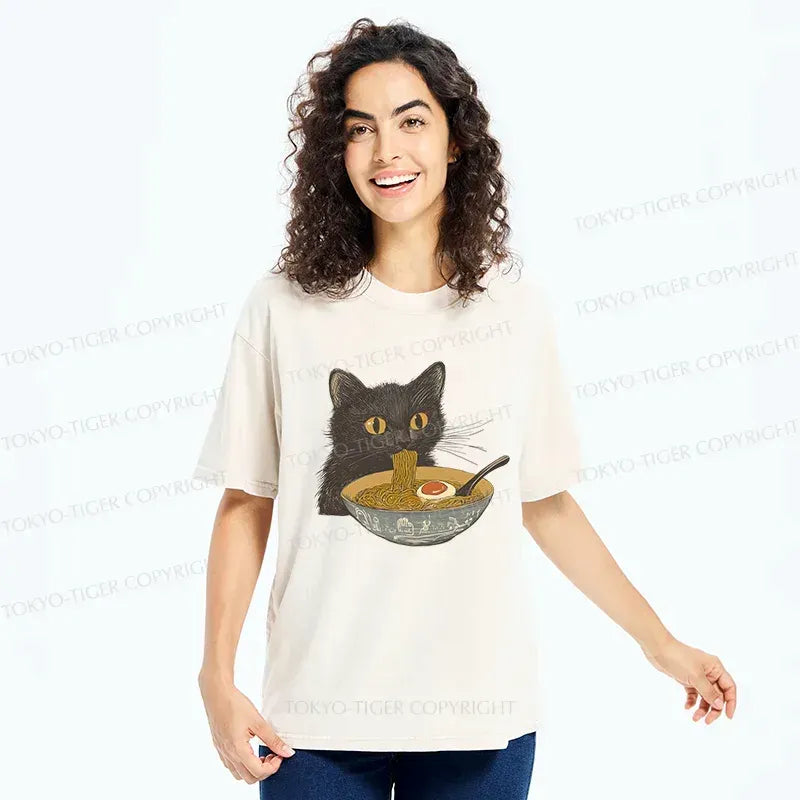 Japanese cat ramen t-shirt for daily wear