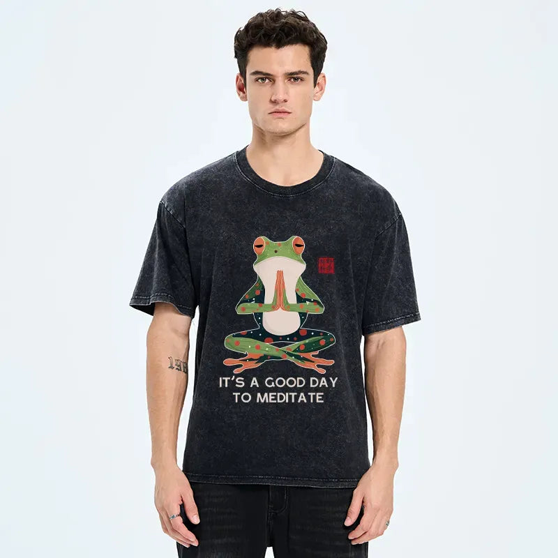 Comfortable Japanese Frog T-Shirt for Vacation